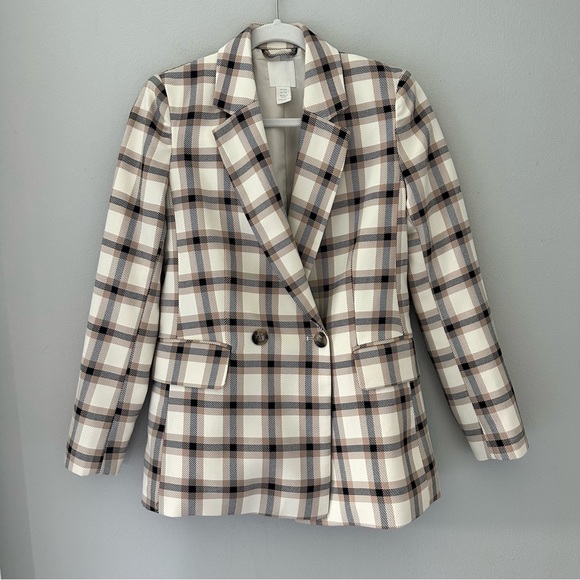 H&M (XXS) Double-Breasted Blazer in Ivory, Black and Beige Plaid - Picture 2 of 14
